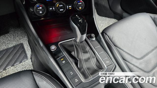 Volkswagen Jetta 2024 — photo 12