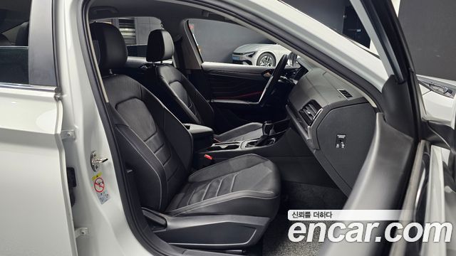 Volkswagen Jetta 2024 — photo 13