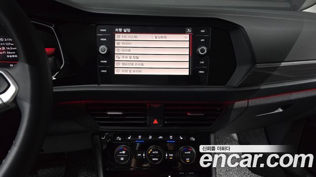 Volkswagen Jetta 2024 — photo 21