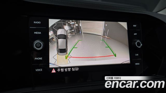 Volkswagen Jetta 2024 — photo 22