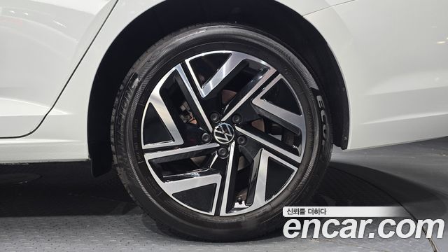 Volkswagen Jetta 2024 — photo 7
