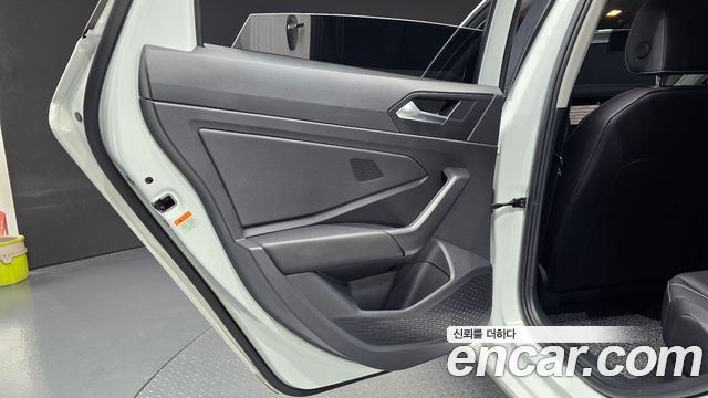 Volkswagen Jetta 2024 — photo 15