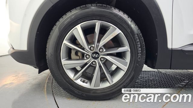 Hyundai Santafe 2019 — photo 5