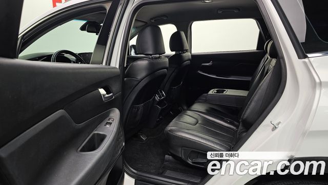 Hyundai Santafe 2019 — photo 11