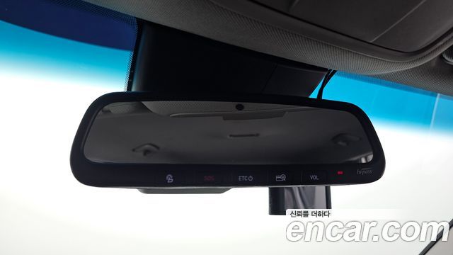 Hyundai Santafe 2019 — photo 18