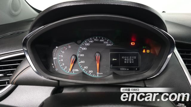 Chevrolet Korea Trax 2017 — photo 11