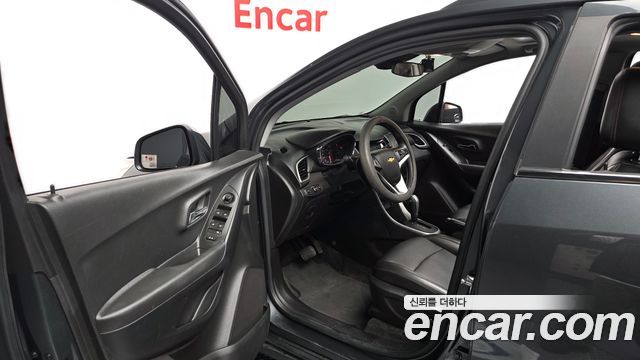 Chevrolet Korea Trax 2017 — photo 13