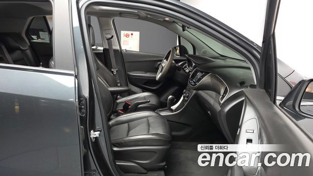 Chevrolet Korea Trax 2017 — photo 17