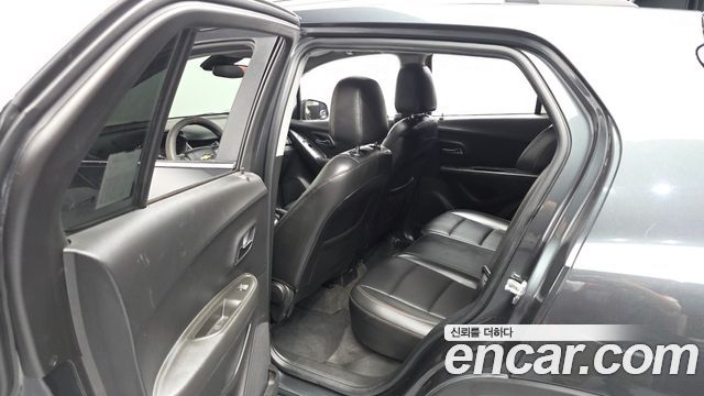 Chevrolet Korea Trax 2017 — photo 16