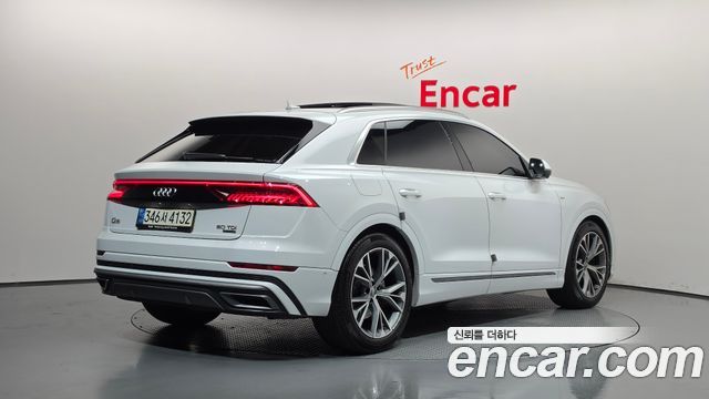 Audi Q8 2021 — photo 2