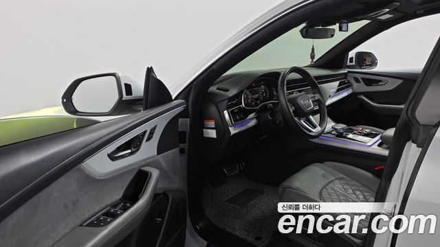Audi Q8 2021 — photo 13