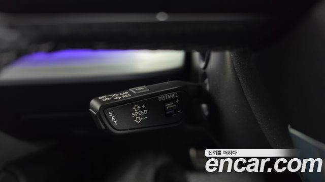 Audi Q8 2021 — photo 17