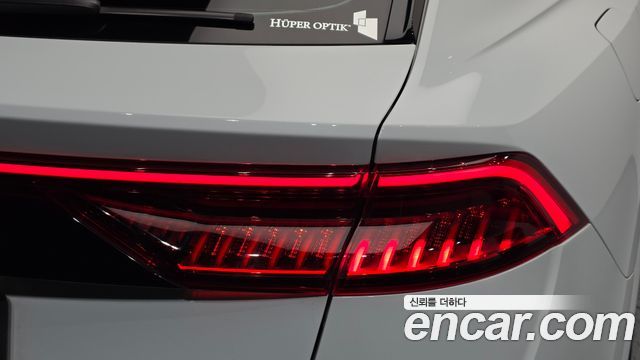 Audi Q8 2021 — photo 9
