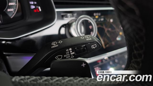 Audi Q8 2021 — photo 28