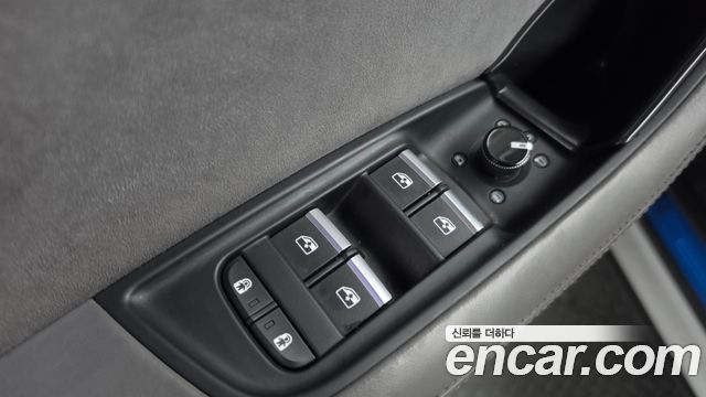 Audi Q8 2021 — photo 29