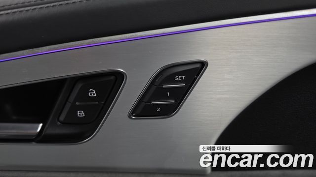 Audi Q8 2021 — photo 31