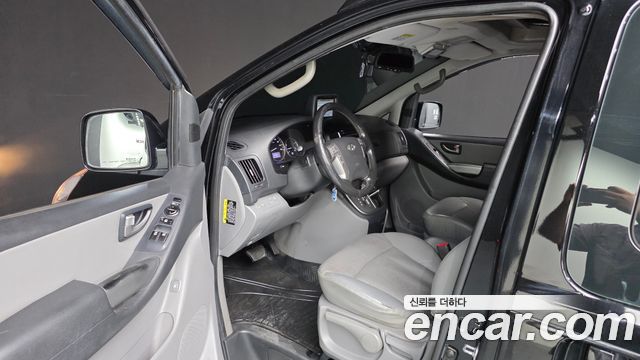 Hyundai Starex 2016 — photo 10