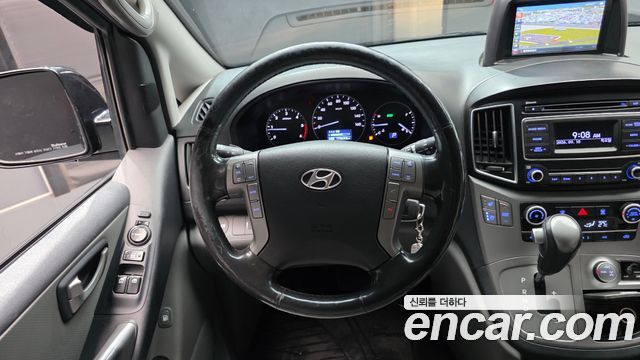 Hyundai Starex 2016 — photo 13