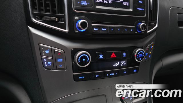 Hyundai Starex 2016 — photo 17