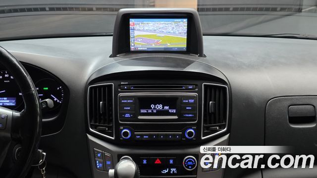 Hyundai Starex 2016 — photo 18