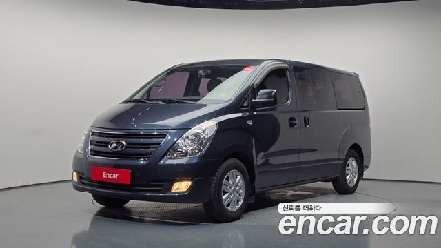 Hyundai Starex 2017 — photo 1