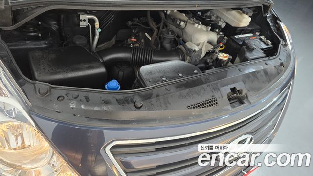 Hyundai Starex 2017 — photo 6