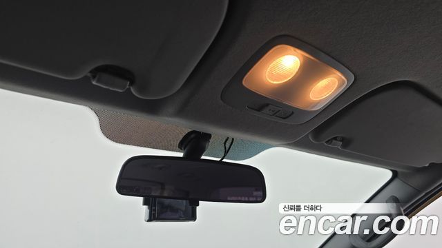 Hyundai Starex 2017 — photo 14