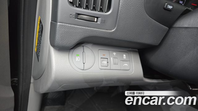 Hyundai Starex 2017 — photo 15