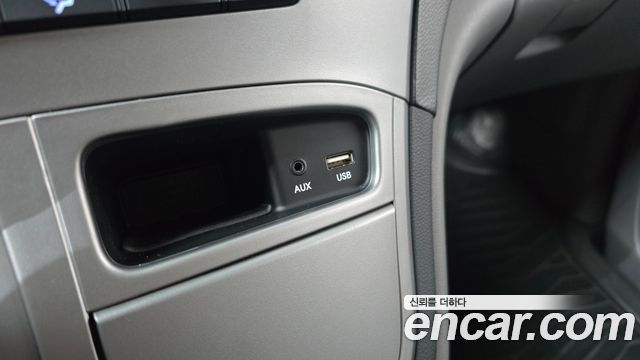 Hyundai Starex 2017 — photo 16
