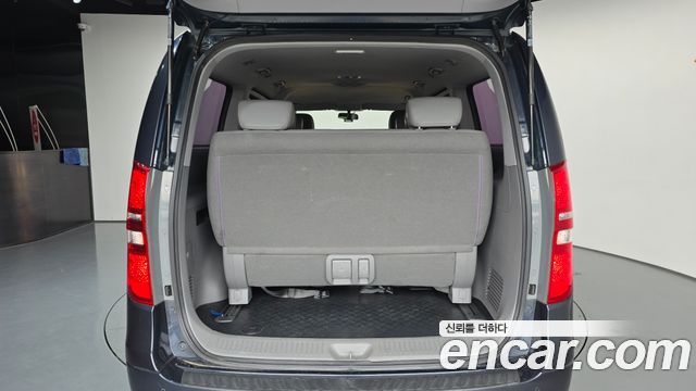 Hyundai Starex 2017 — photo 20