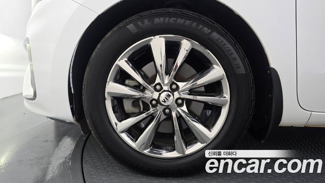 Kia Canival 2019 — photo 5