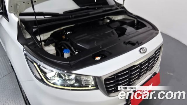 Kia Canival 2019 — photo 6