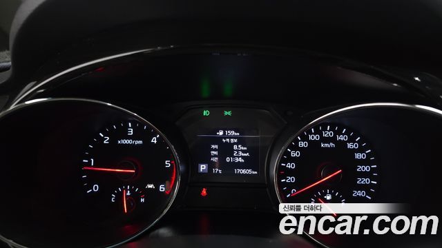 Kia Canival 2019 — photo 8