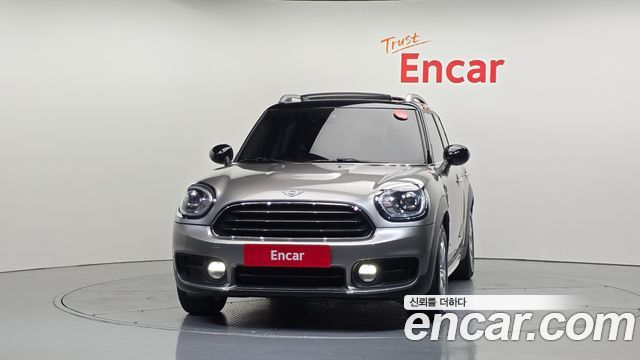 Mini Countryman 2019 — photo 3