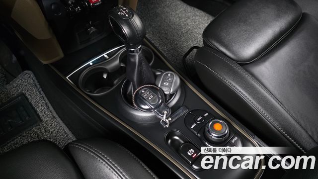 Mini Countryman 2019 — photo 9