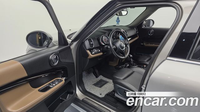 Mini Countryman 2019 — photo 10