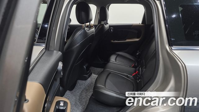 Mini Countryman 2019 — photo 12