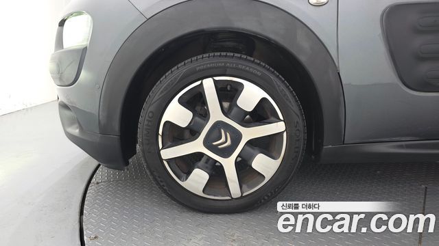Citroën / DS C4 CACTUS 2017 — photo 5