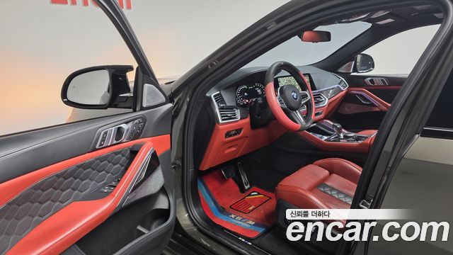 BMW X6M 2023 — photo 13