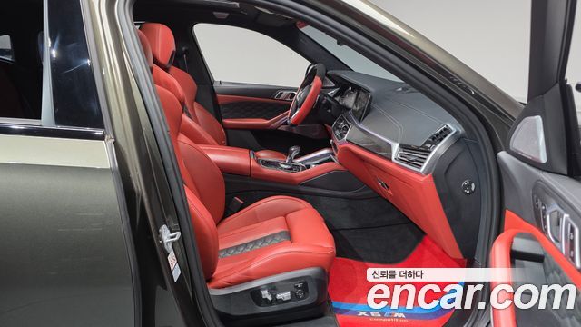 BMW X6M 2023 — photo 17