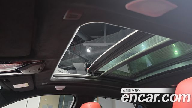 BMW X6M 2023 — photo 25