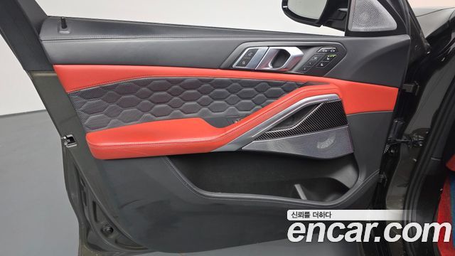 BMW X6M 2023 — photo 14