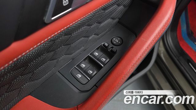 BMW X6M 2023 — photo 29