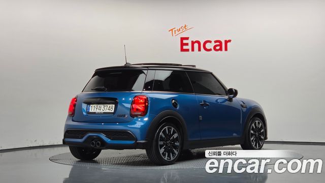 Mini Cooper 2023 — photo 2