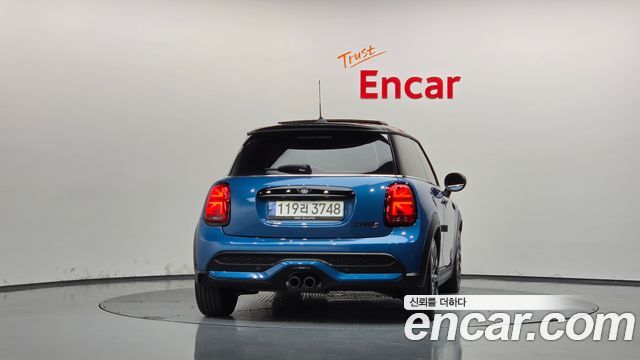 Mini Cooper 2023 — photo 4
