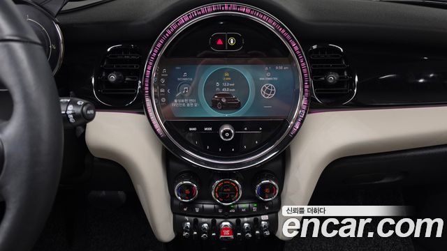 Mini Cooper 2023 — photo 19