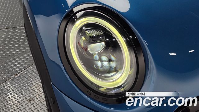 Mini Cooper 2023 — photo 8