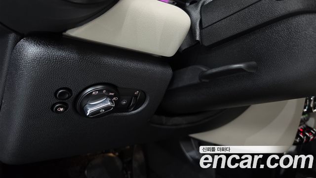 Mini Cooper 2023 — photo 28