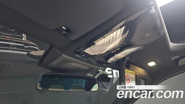 BMW 3-Series 2024 — photo 26