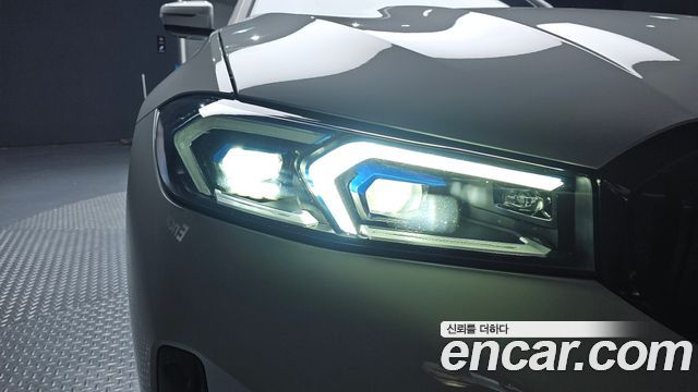 BMW 3-Series 2024 — photo 8
